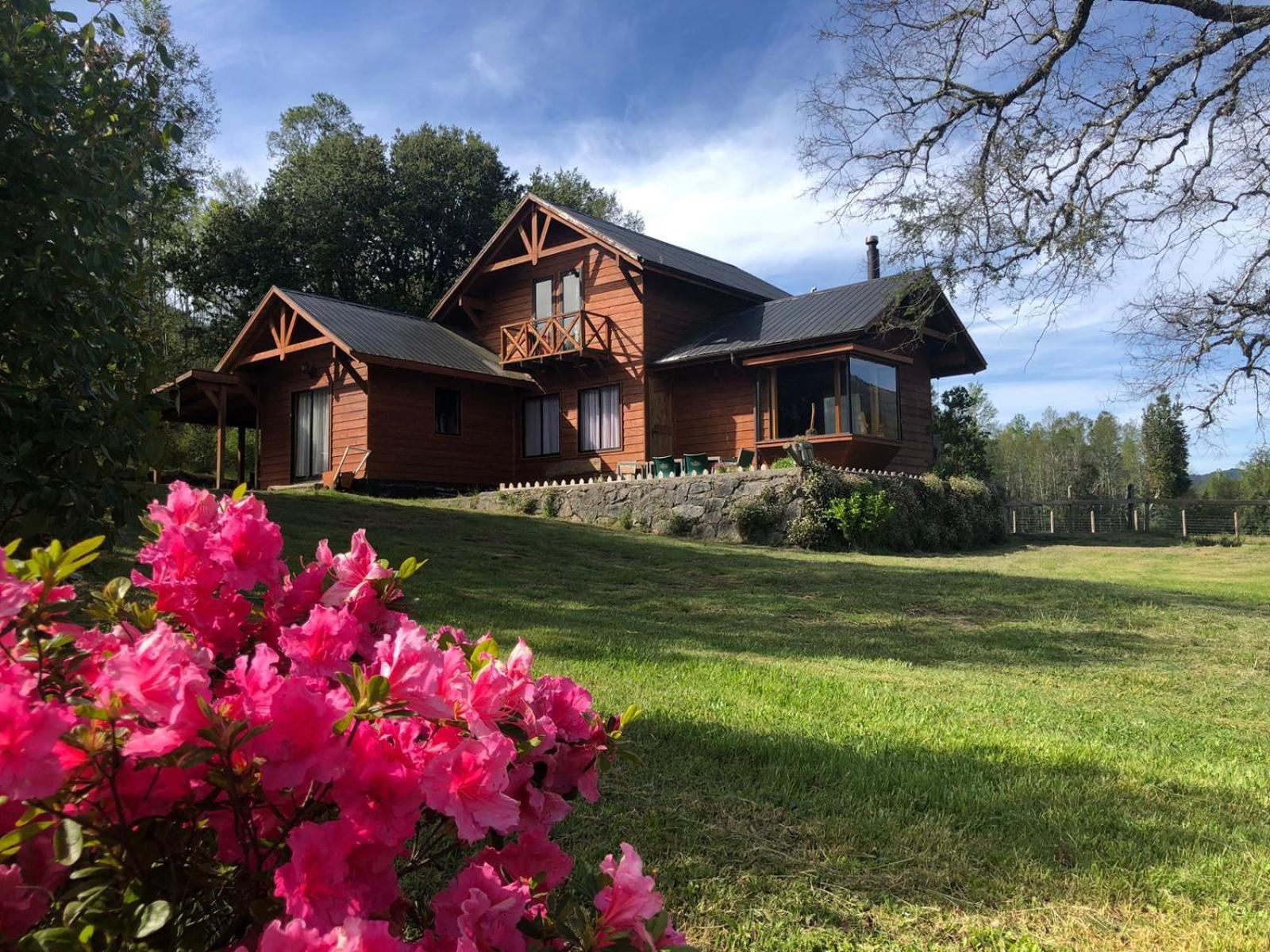 Cabanas Los Canelos Hermosa Granja En Пукон Экстерьер фото